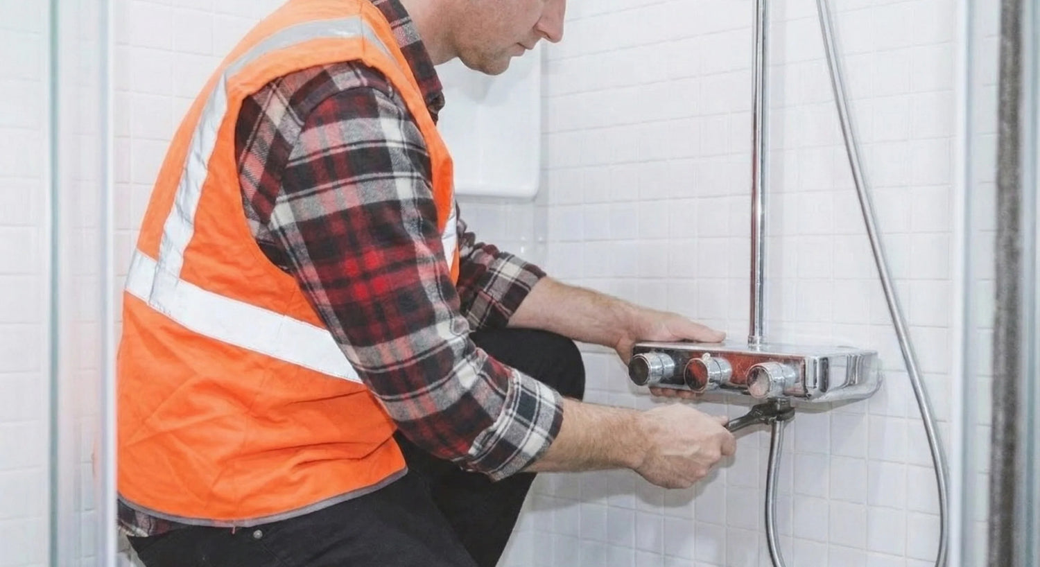 Comment changer une colonne de douche ? (2026)