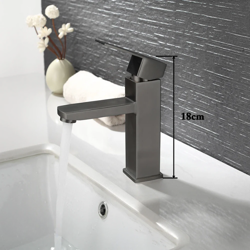 Mitigeur de lavabo en nickel brossé – design épuré, poignée unique et finition mate brossée