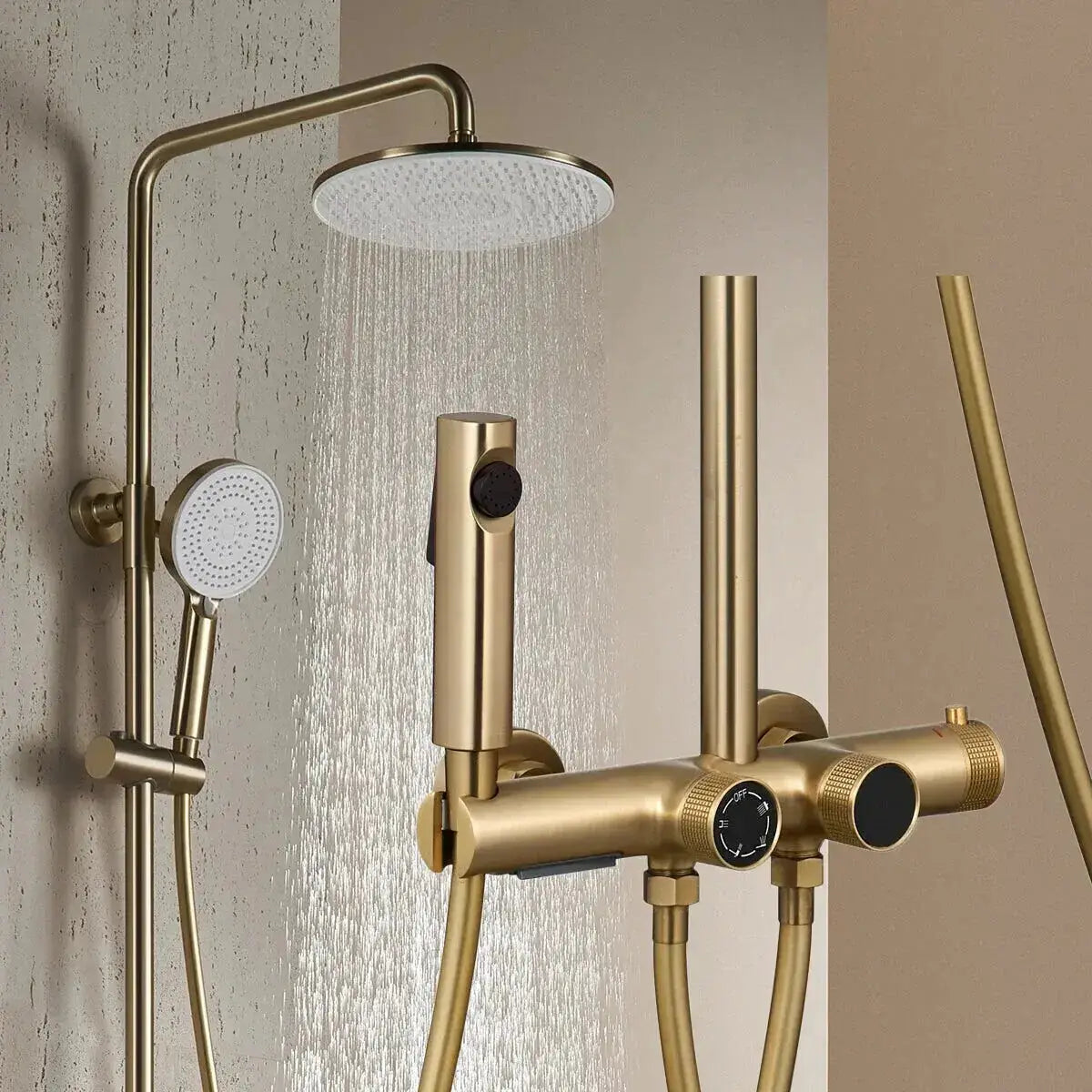 Colonne de douche thermostatique or brossé