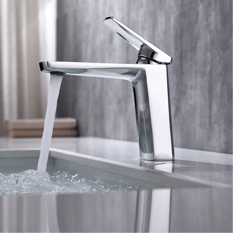 Mitigeur de salle de bain or brossé carré avec poignée latérale – laiton massif, régulation fluide et style moderne - Focett