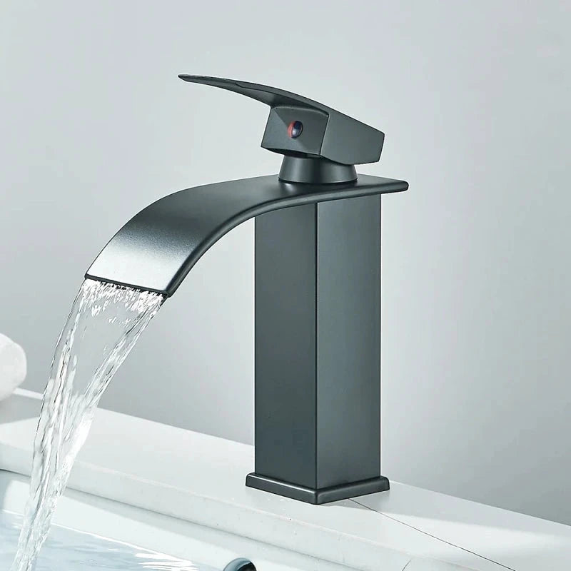 Robinet mitigeur de salle de bain noir mat à bec cascade – jet doux, poignée latérale et finition résistante - Focett