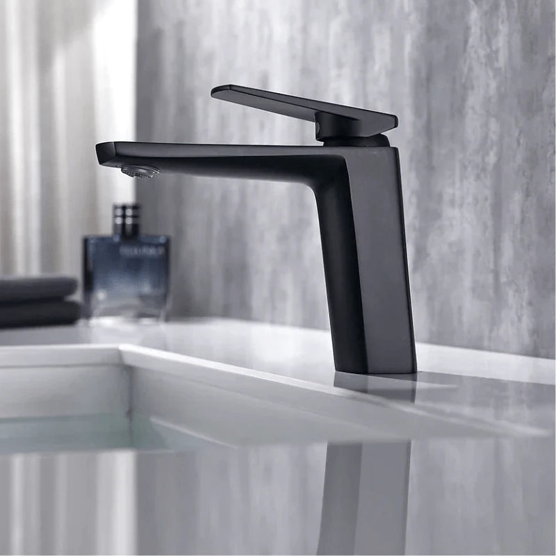 Robinet mitigeur de salle de bain or brossé carré avec poignée latérale – laiton massif, régulation fluide et style moderne - Focett