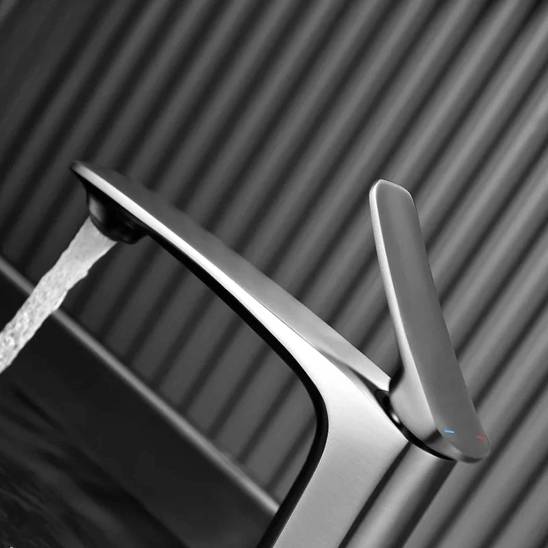 Mitigeur haut salle de bain gris brossé design – ergonomie optimale, résistance durable et style élégant - Focett