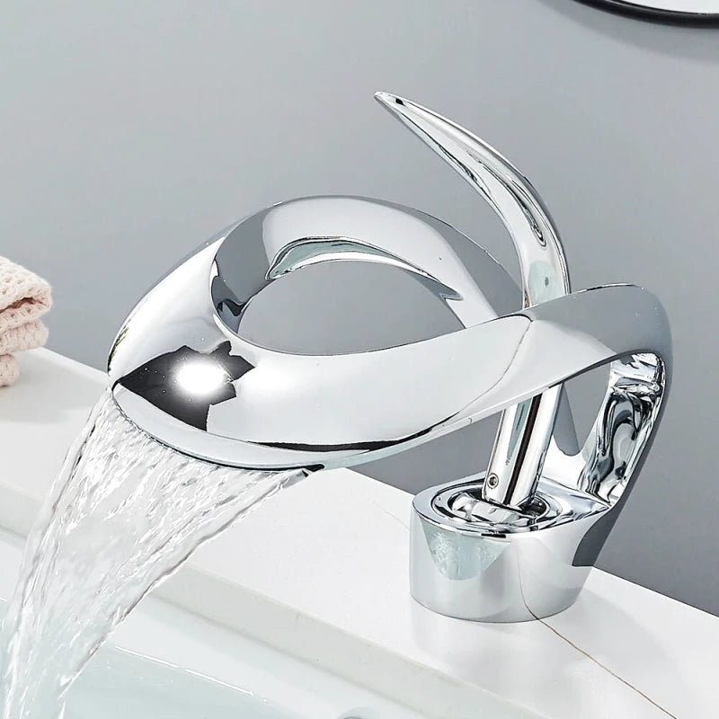 Robinet mitigeur salle de bain noir mat cascade en laiton – double régulation, style contemporain et finitions variées - Focett