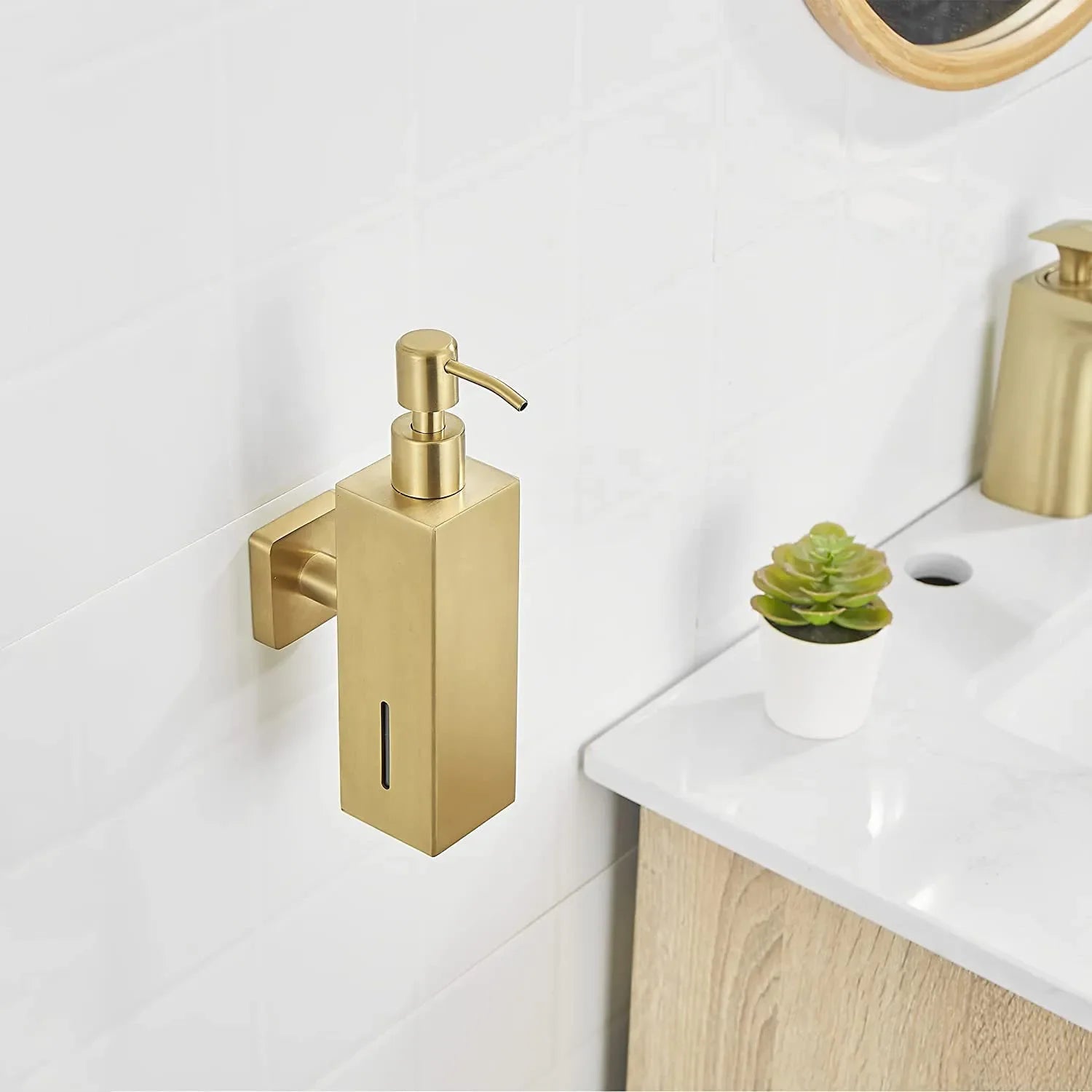 Distributeur de savon mural pour salle de bain moderne - Focett