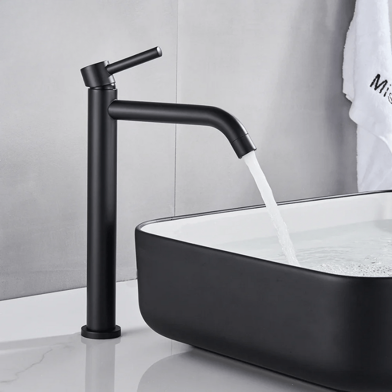 Mitigeur lavabo compact en chrome poli – contrôle fluide de la température et montage facile - Focett