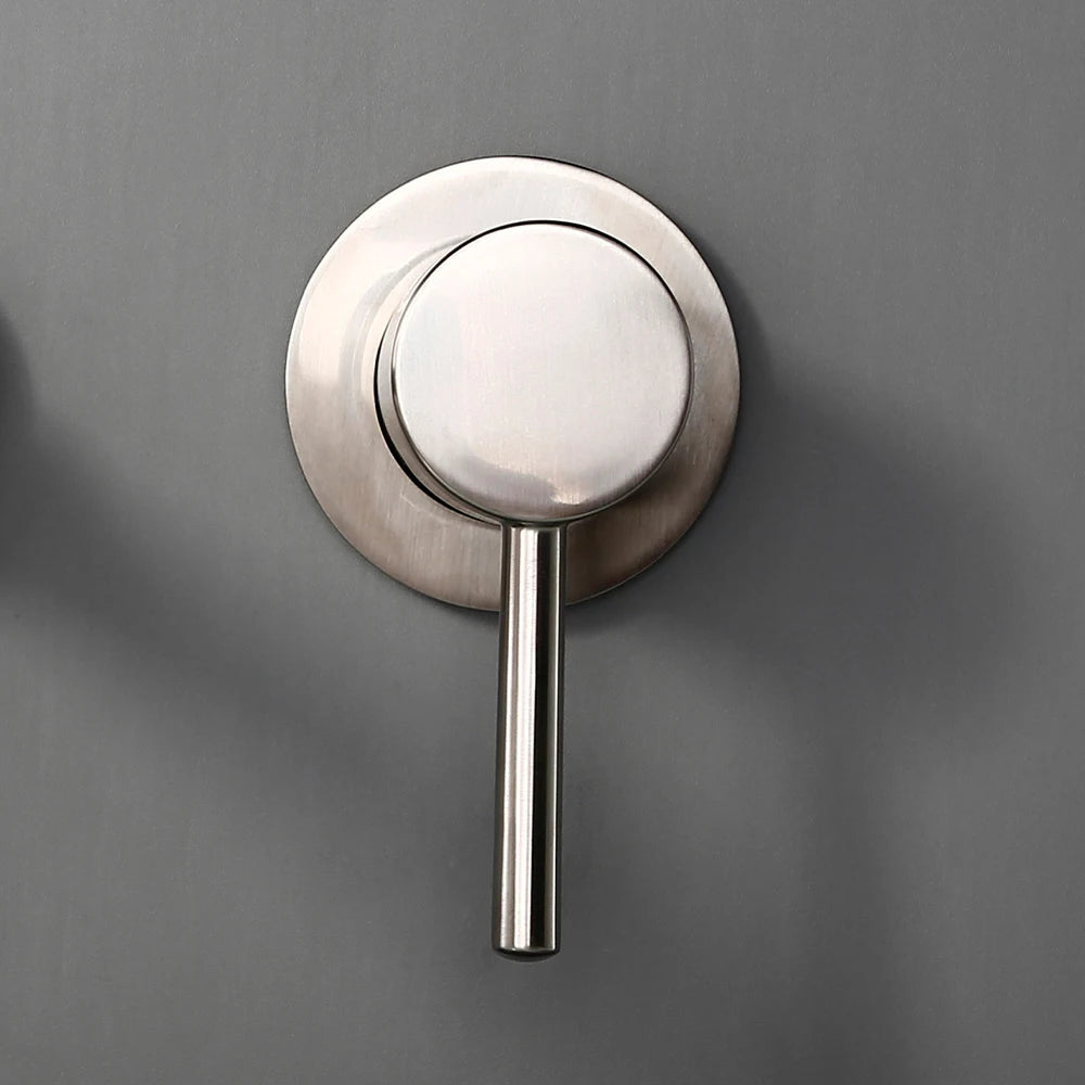 Mitigeur mural encastrable gris acier ixodyable pour bain – design minimaliste avec bec arrondi et poignée unique - Focett