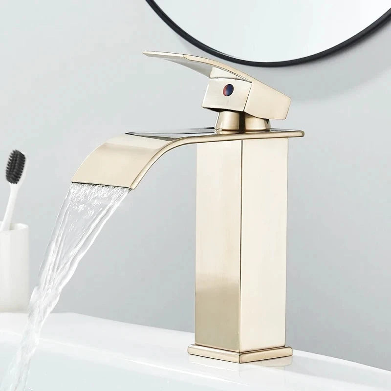 Robinet mitigeur de salle de bain noir mat à bec cascade – jet doux, poignée latérale et finition résistante - Focett