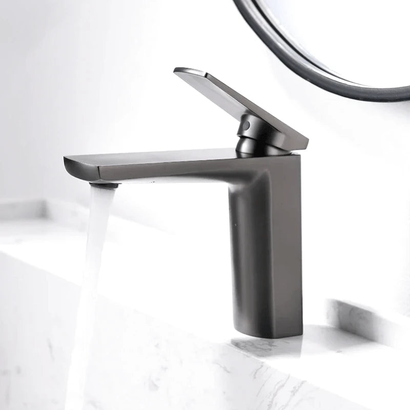 Robinet mitigeur de salle de bain or brossé carré avec poignée latérale – laiton massif, régulation fluide et style moderne - Focett
