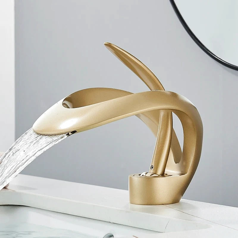 Robinet mitigeur salle de bain noir mat cascade en laiton – double régulation, style contemporain et finitions variées - Focett